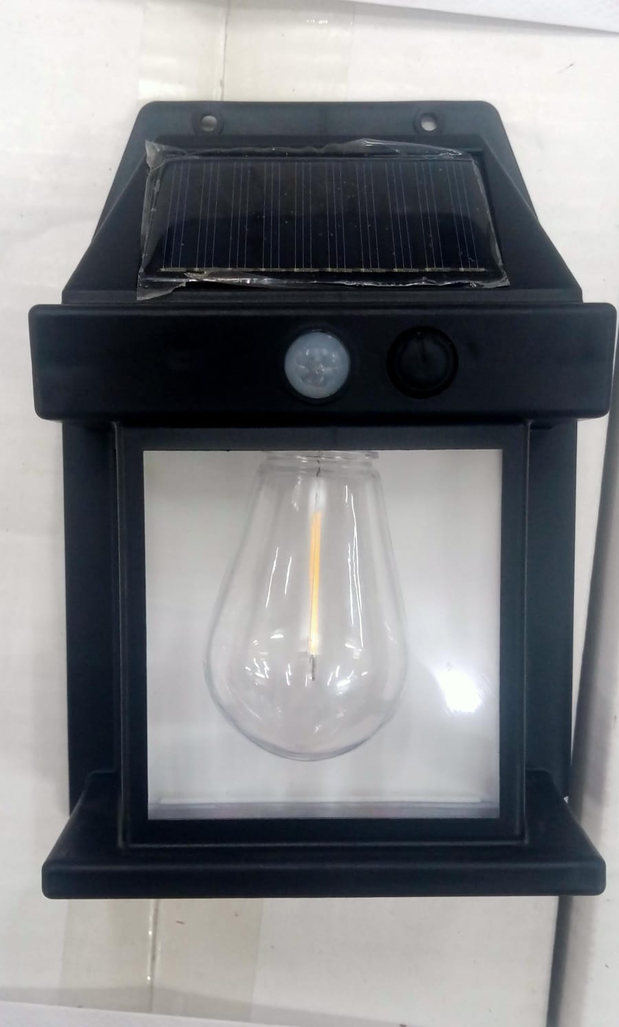solar interaction wall light